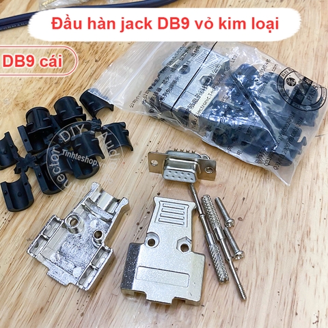 Giắc cắm COM 9 chân cái kèm vỏ ốp nhựa cứng - Housing with RS232 DB9 plug solder head 24K gold plated copper