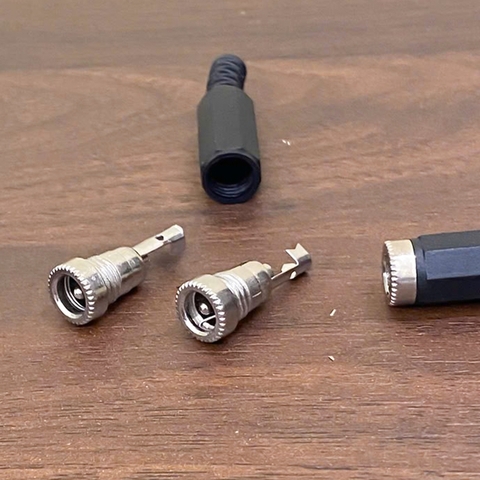 Jack nguồn DC cổng cái 5.5x2.1mm - DIY female DC power socket with serial connector for WiFi camera and computer monitor.