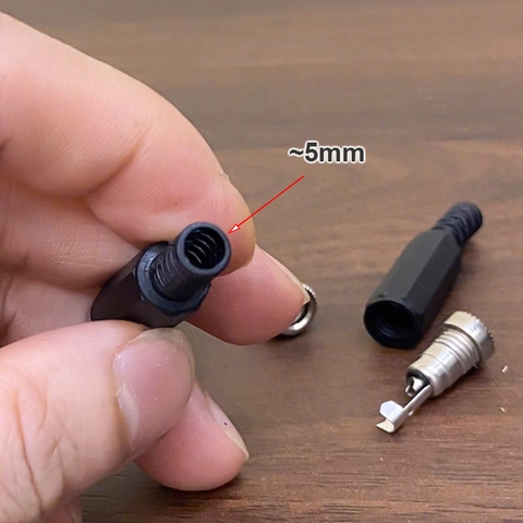 Jack nguồn DC cổng cái 5.5x2.1mm - DIY female DC power socket with serial connector for WiFi camera and computer monitor.