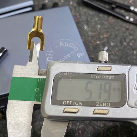 Jack càng cua đồng nhỏ 4 chiếc - Small Y-style audio plug