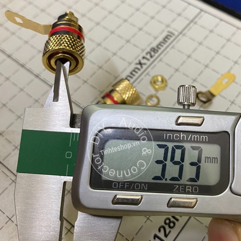 Cọc loa cắm Bắp chuối Mỏ chim Càng cua - Audio jack on the enclosure of the Speaker or Multi-Plug Amplifier