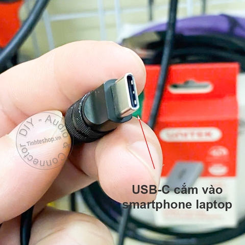 Dây tai nghe USB C sang 2 đầu 3.5mm cắm 2 tai nghe hoặc loa - 32-bit 384KHz DAC with USB Type-C to 2 x 3.5mm female audio jacks for simultaneous use with two headphones or speakers.