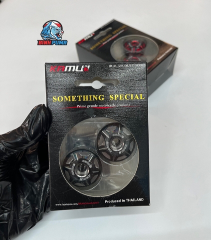 Gù tay lái Kamui màu đen