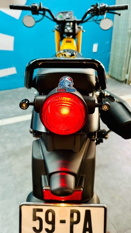 Bộ xi nhan led PG-1 màu đen