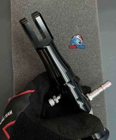 Chân chống Revolution cho Money 125