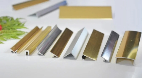 Các loại kích thước nẹp inox mạ vàng phổ biến trên thị trường