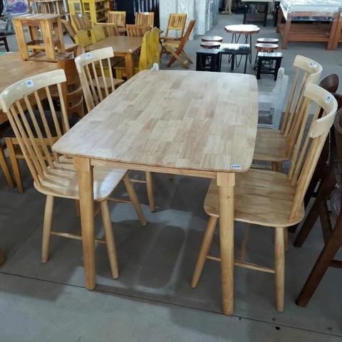 Bàn ghế quán ăn gỗ Cao Su - nan dọc