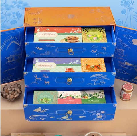 Hộp Quà Tết Non Xanh Nước Biếc 1