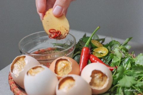 Trứng gà nướng thơm ngon