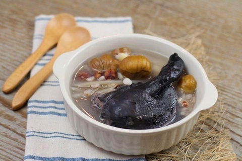 Gà tiềm thuốc bắc