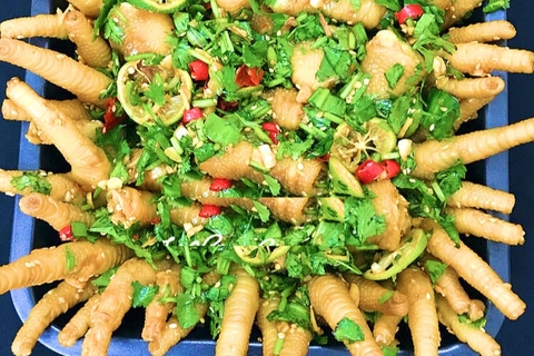 Món ngon đường phố CHÂN GÀ TRỘN XÌ DẦU, bạn có biết?