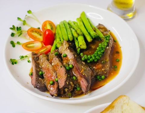 Cách làm bò sốt tiêu xanh chỉ mất 30 phút vào bếp