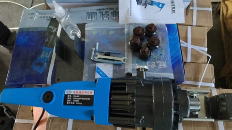 Máy đột lỗ thủy lực cầm tay MHP-20 ( Phổ Thông )