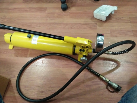 Bơm Tay Thủy Lực CP-700A