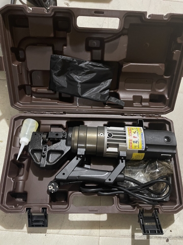 Máy Đột Lỗ Thủy Lực Chạy Điện NMHP-22E