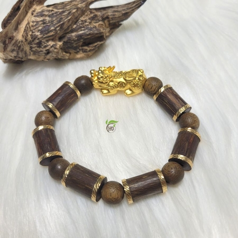 VÒNG TAY NGUYÊN CỘNG TRẦM HƯƠNG TỰ NHIÊN TỲ HƯƠU VÀNG