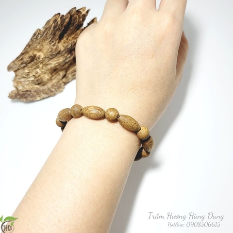 VÒNG TRẦM HƯƠNG TỰ NHIÊN NỮ