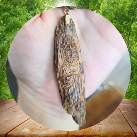 DÂY CHUYỀN TRẦM HƯƠNG TRỤ TRÚC - MẶT PHẬT QUAN ÂM BỌC VÀNG