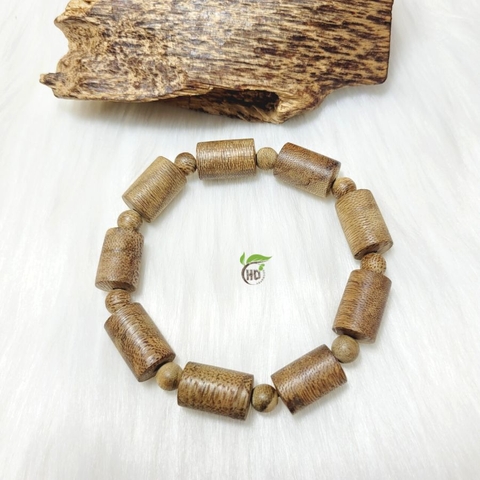 VÒNG TAY TRẦM HƯƠNG TỰ NHIÊN TRỤ TRÚC - 10MM