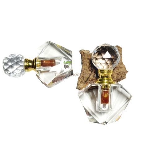 TINH DẦU TRẦM HƯƠNG TỰ NHIÊN NGUYÊN CHẤT_HD17