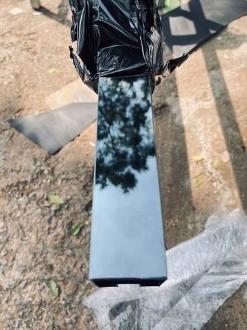 Tay vịn inox chấn hộp vuông hộp 50 đen gương