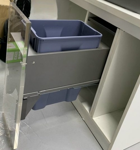 Thùng rác âm tủ ray hộp giảm chấn cao cấp Eurogold EA300