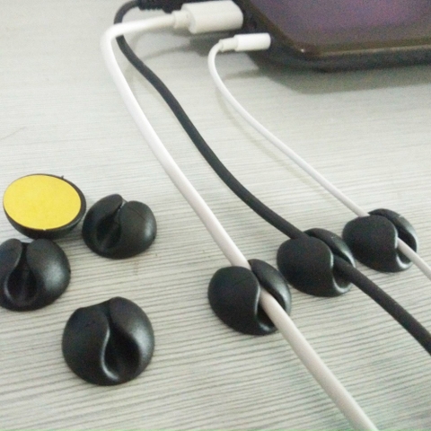 Miếng Dán Giữ Dây Cáp Sạc Đa Năng Tiện Lợi