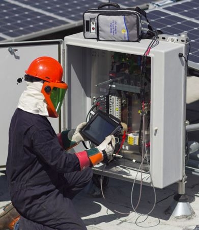 Bộ phân tích hiệu suất tấm pin mặt trời SOLMETRIC PVA-1500V3