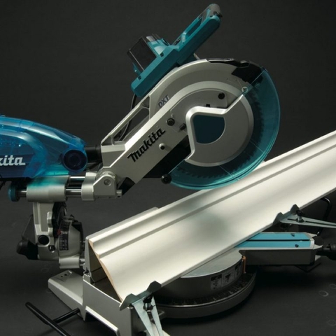 Máy cưa đa góc trượt (255mm) MAKITA LS1016