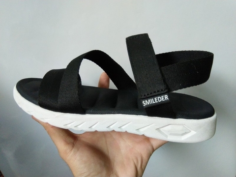 Giày (dép) Sandals: Kiến thức các “tín đồ” thời trang phải biết!