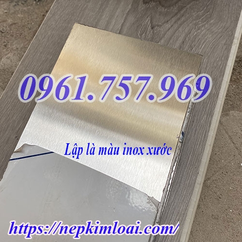 nẹp lập là inox xước