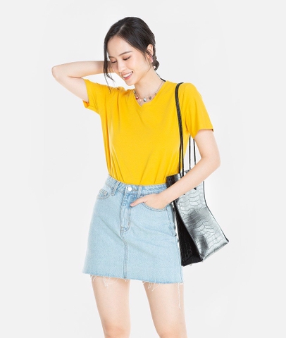 Áo thun trơn cổ tim