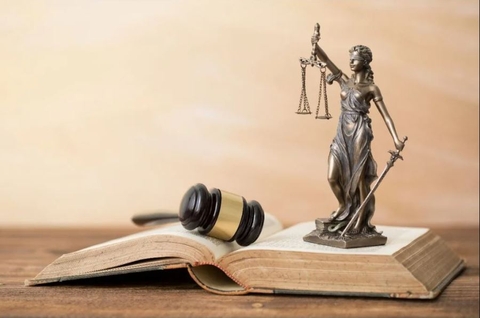 LAW: MEASUREMENT OF THE LEADERS' ETHICS