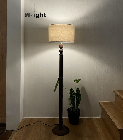 Đèn Sàn Cây Đứng Dáng Cao đầu tiện