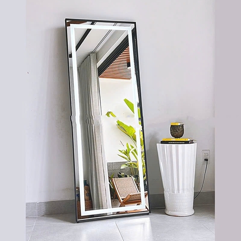 Gương Soi Toàn Thân Viền Led Khung Hợp Kim Nhôm Chống Han Rỉ Và Bền Bỉ Cùng Thời Gian