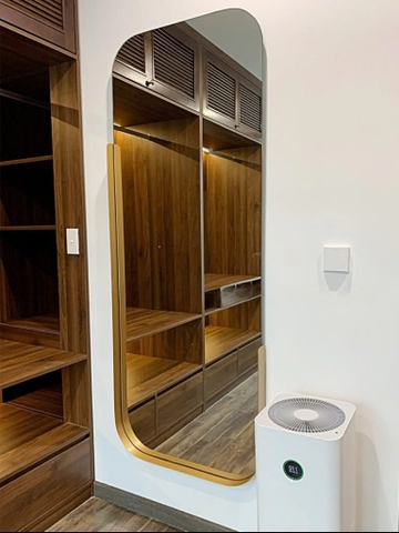 Gương chữ nhật khung viền sắt sơn tĩnh điện vàng kim – soi toàn thân