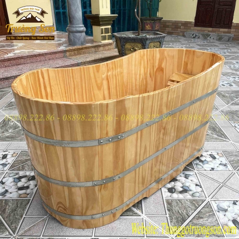 Bồn tắm bằng gỗ thông dáng nằm