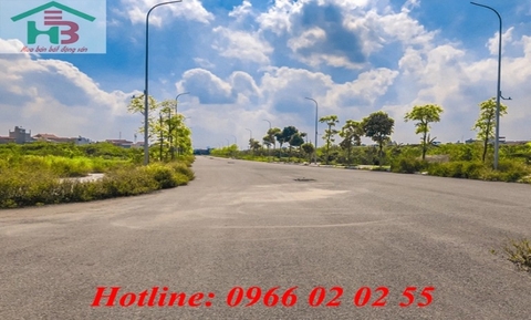 Chính chủ nhờ bán 80m2 đất đấu giá Cự Khối, Long Biên, Hà Nội. Giá bán cho nhà đầu tư.