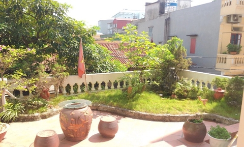 Cần chuyển nhượng căn nhà vô cùng xinh xắn tại tổ 21 Sài Đồng, Long Biên. Tặng full nội thất cao cấp