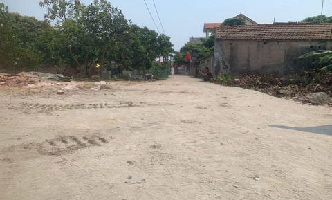 Cần bán nhanh 208m2 đất xã Tân Việt, huyện Yên Mỹ, tỉnh Hưng Yên. Oto vào tận đất.