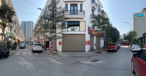 Cần bán căn góc 4 tầng shophouse Hải Phát. Nằm giữa trung tâm huyện Gia Lâm. Đối diện chung cư Blue