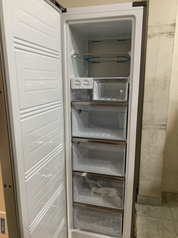 Tủ đông đứng 7 tầng 350L dàn đồng, không đóng tuyết , hiển thị nhiệt độ