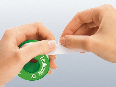 LEUKOSILK- 2,5cm*5m -BĂNG KEO LỤA-Without protective ring