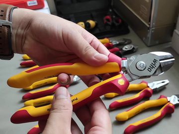 Điều gì làm kìm siêu cắt 38191 WIHA được cấp bằng sáng chế tại Đức?