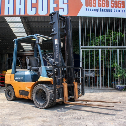 Toyota Nhật Bãi 2.5 Tấn 7FD25