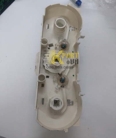 Bảng điều khiển điều hòa Innova 2007