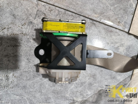 Dây đai Yaris ghế trước 2006