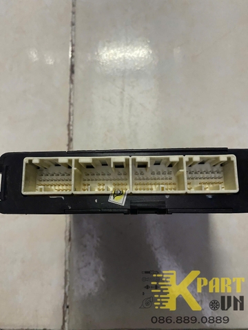 Hộp ECU Innova V AT 2012 - 2016