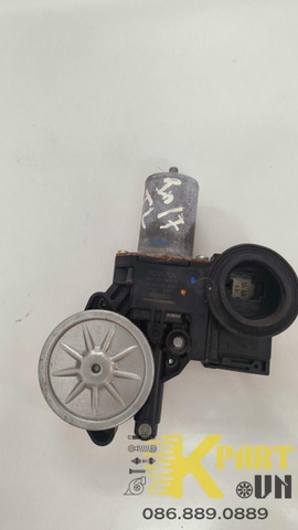 Motor lên xuống kính Innova 2017 FL