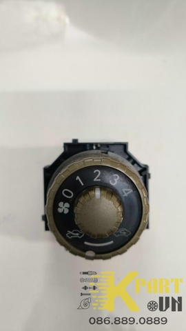 Núm chỉnh tốc độ quạt điều hòa Vios 2009